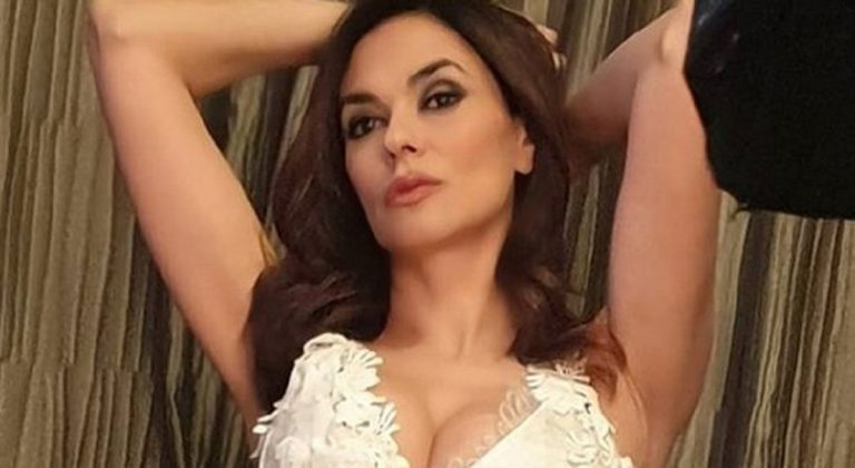 Maria Grazia Cucinotta "Fare sesso a 50 anni è più bello di prima"