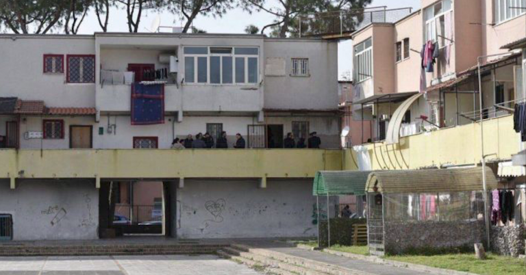 Napoli, donna uccisa, marito arrestato confessa