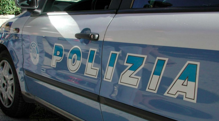 Parma, picchia la moglie araba