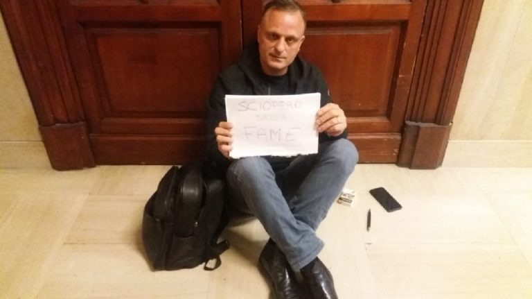 pompiere occupa viminale 768x431