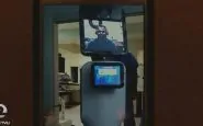 USA, robot entra in stanza d'ospedale al posto del medico "Stai morendo"