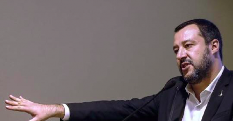 salvini-sfotte-rami-ius-soli