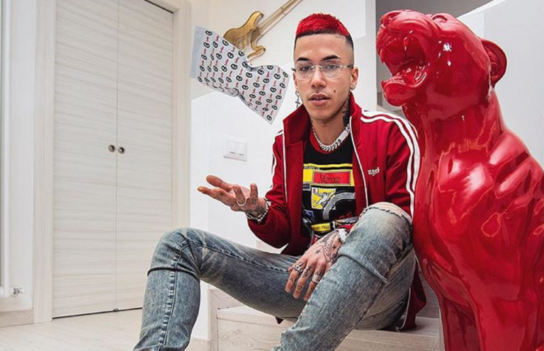Sfera Ebbasta rompe il silenzio: "Su Corinaldo, il mio nome diffamato"