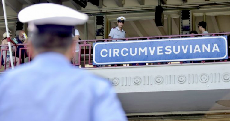 Stupro stazione circumvesuviana, tre fermi
