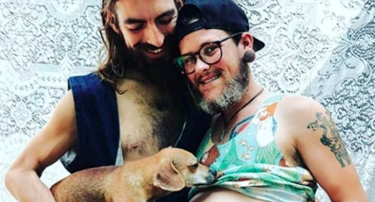 Uomo trans resta incinta e ha un figlio