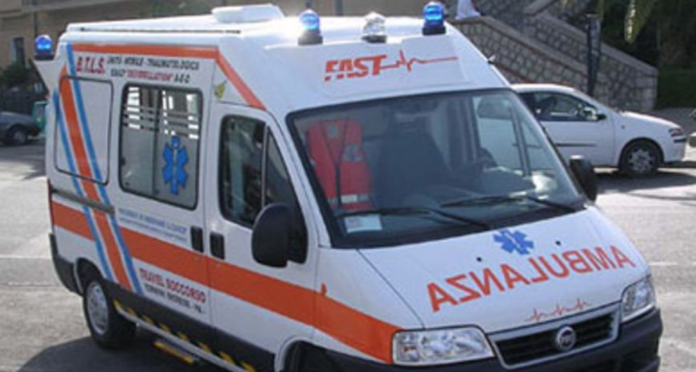 Valdarno (Ar), muore una 21enne. Confermata la causa: è meningite Valdarno (Ar), muore una 21enne. Confermata la causa: è meningite