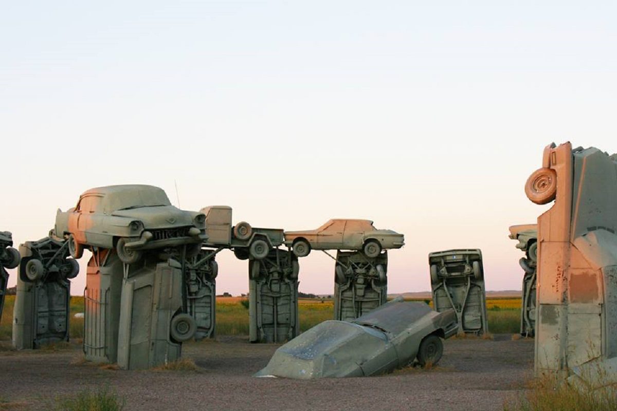 carhenge nebraska01 1200x800