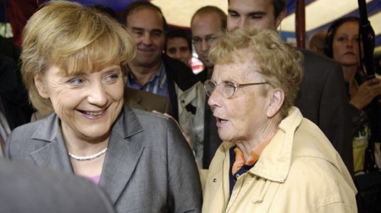 deceduta madre merkel 768x429