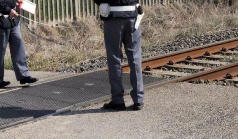 travolto e ucciso dal treno