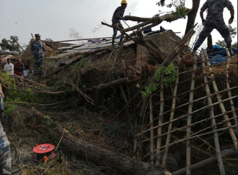 nepal temporale morti feriti 768x567