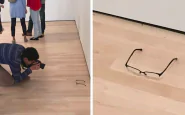 Occhiali scambiati per opera d'arte al MOMA