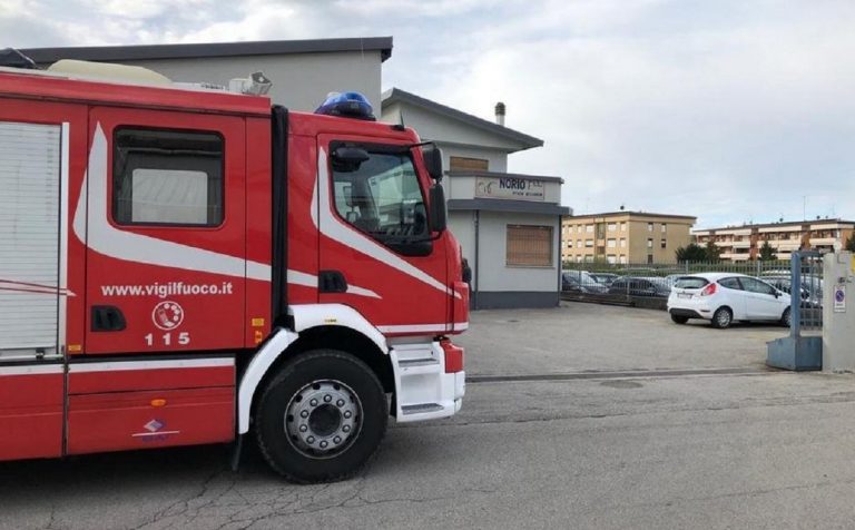operaio pordenone schiacciato gru