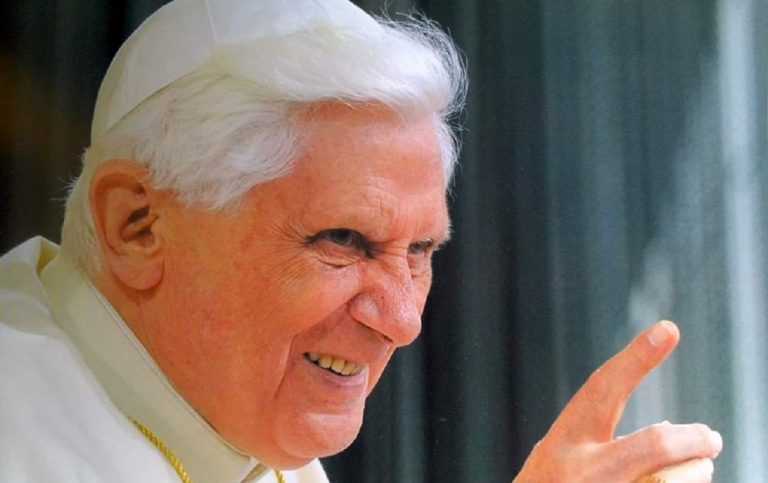 Papa Emerito