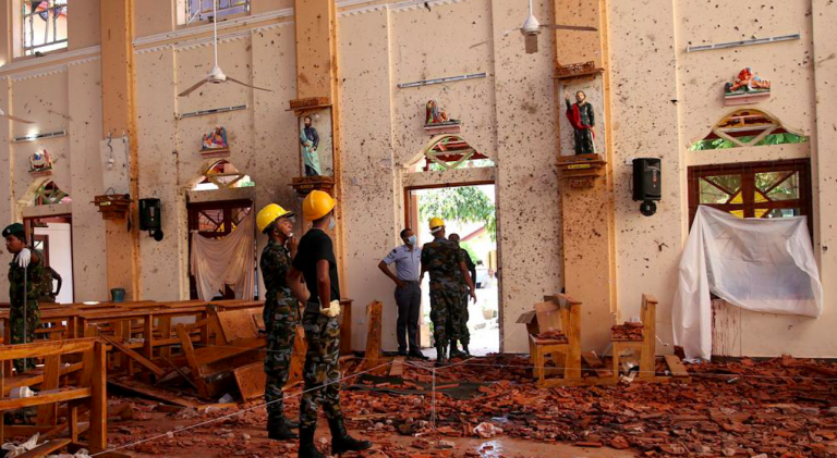 Sri Lanka, almeno 310 morti