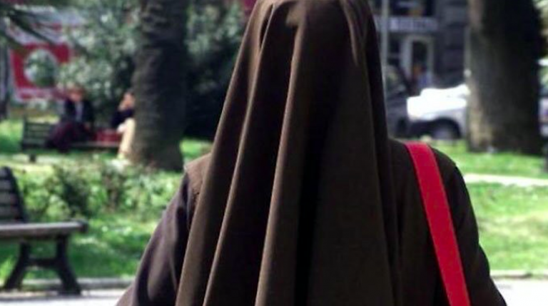 Suora accusata di maltrattamenti