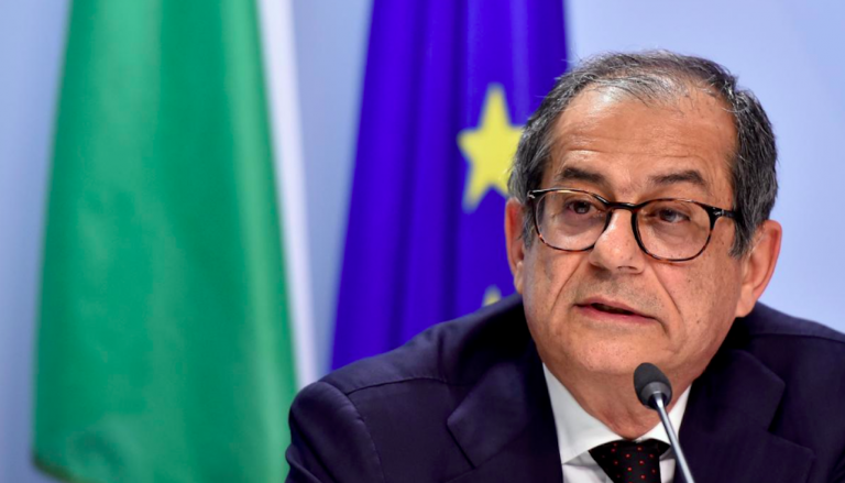 Tria, governo sia responsabile