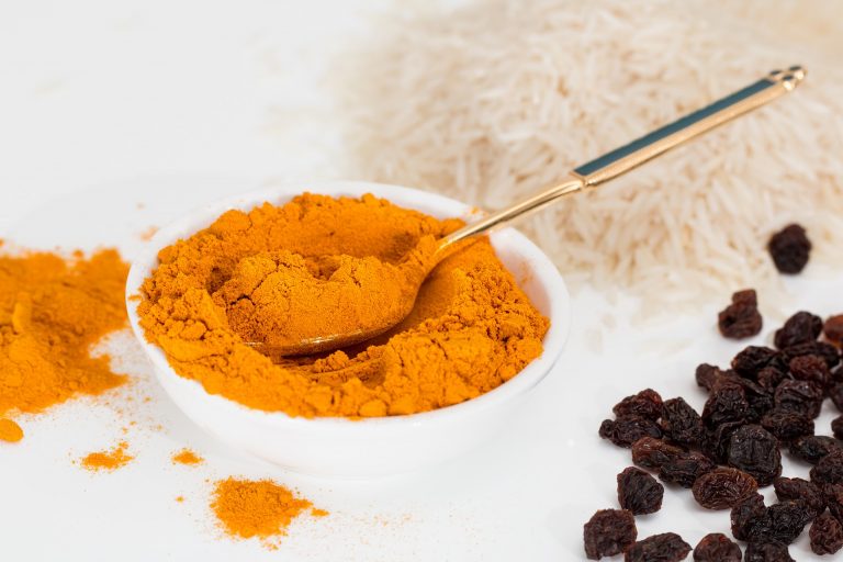 Curcuma in cucina: come sfruttarla per dimagrire naturalmente