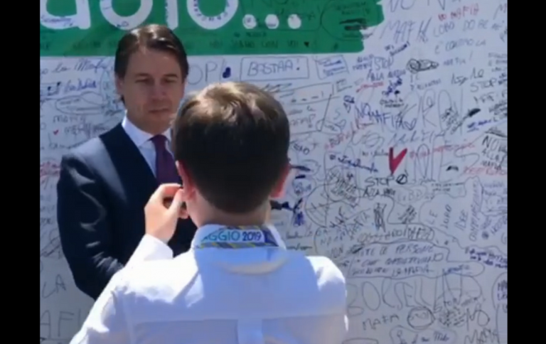 bambino intervista Giuseppe Conte