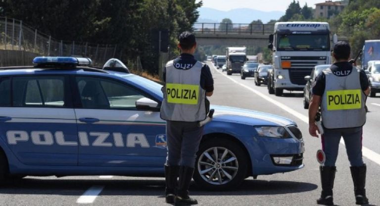 camionista nudo a22