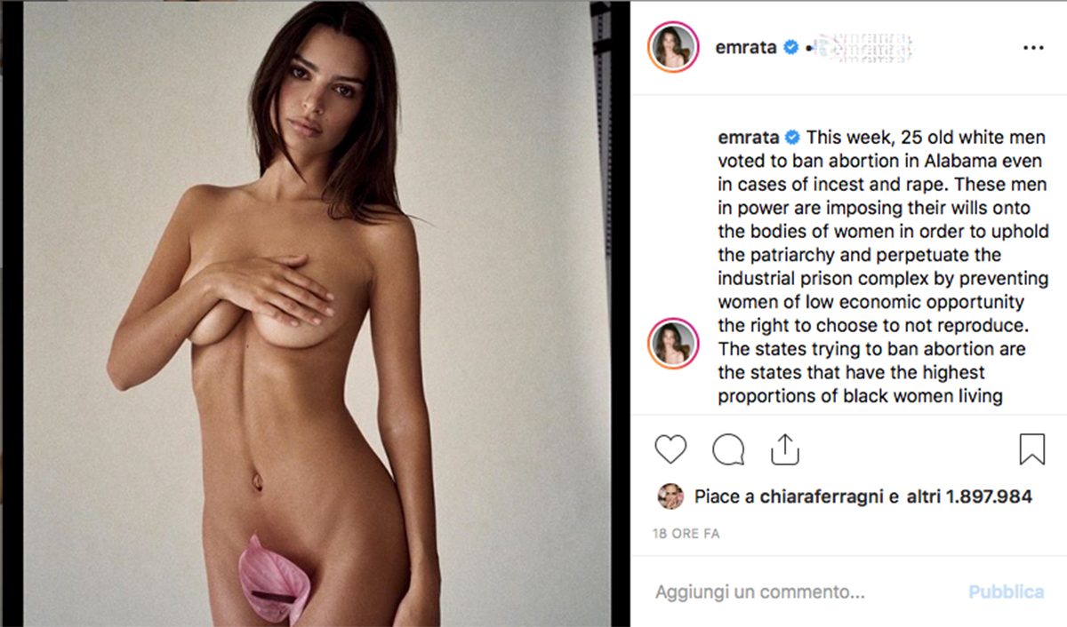 Emily Ratajkowski nuda