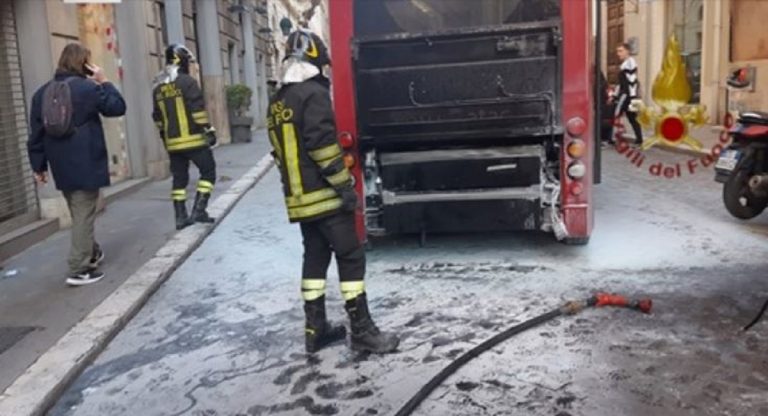 incidente autobus roma