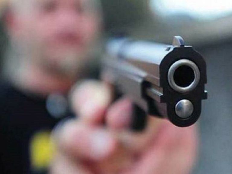minaccia pistola