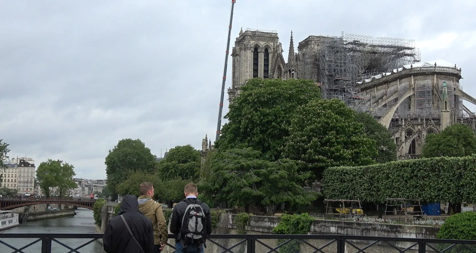Notre-Dame, un mese dopo l'incendio