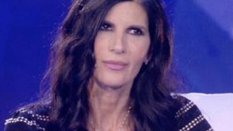 cachet Pamela Prati