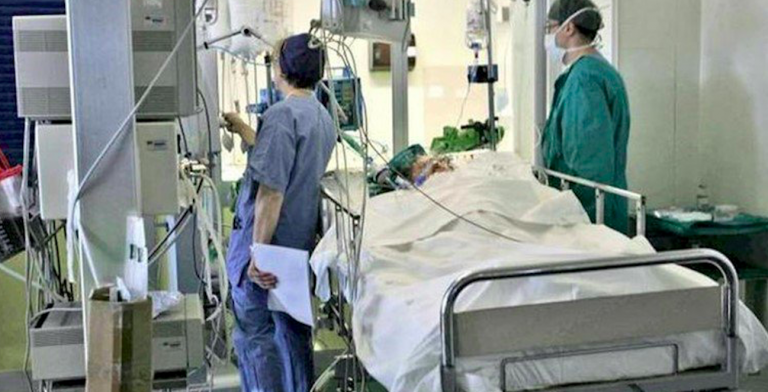 Ragazzo in coma si sveglia prima di espianto