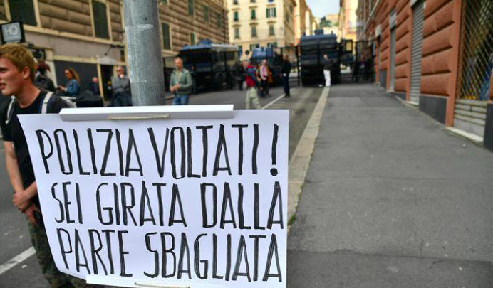Striscione genova