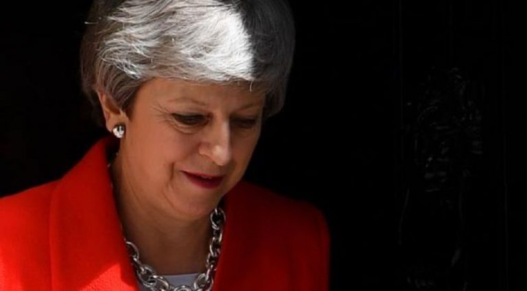 Theresa May annuncia le dimissioni