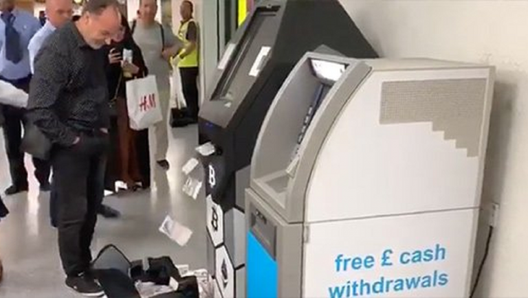 bancomat londra