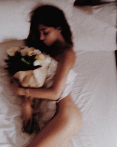 Belen Rodriguez senza slip