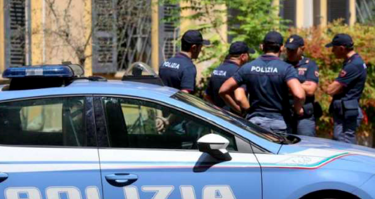 Bimba picchiata, genitori arrestati