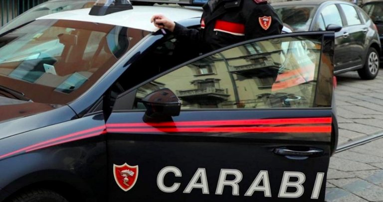 Genova, abusi da madre padre e patrigno