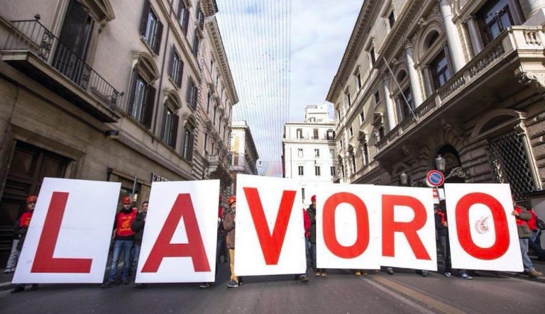 Istat, disoccupazione in calo