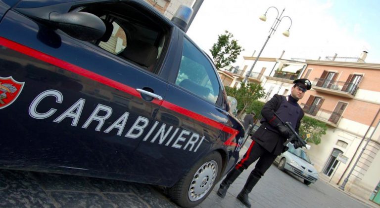 Lecce, maestra sospesa
