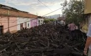 Jalisco, un'onda di fango e detriti ha invaso le vie di San Gabriel
