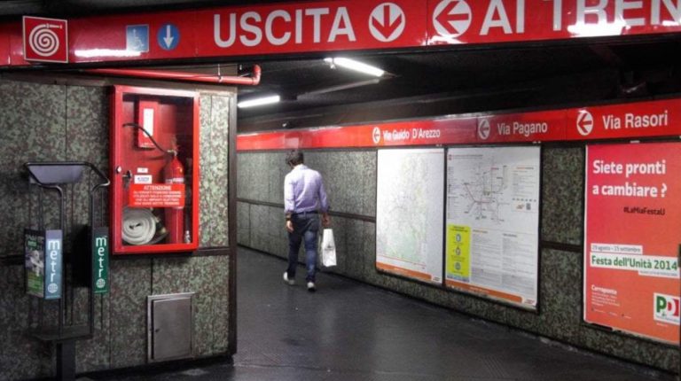 metro rossa milano