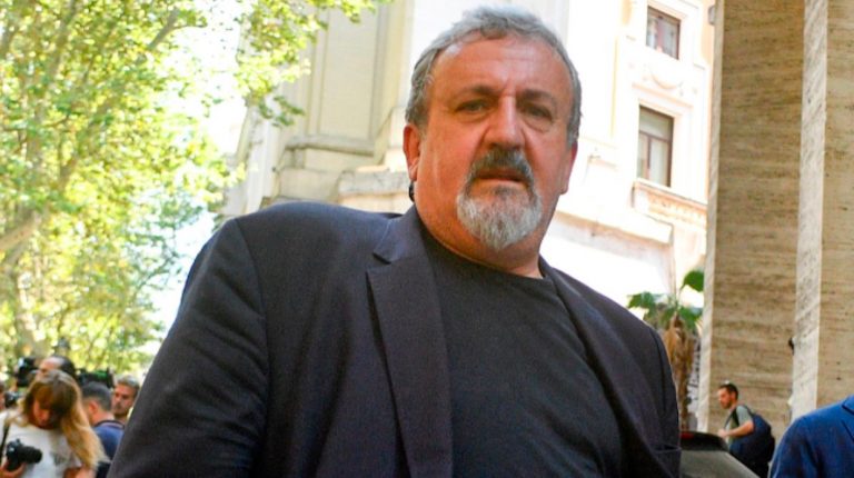 Michele Emiliano indagato