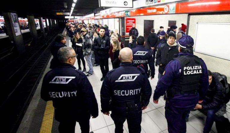 Milano incendio metro