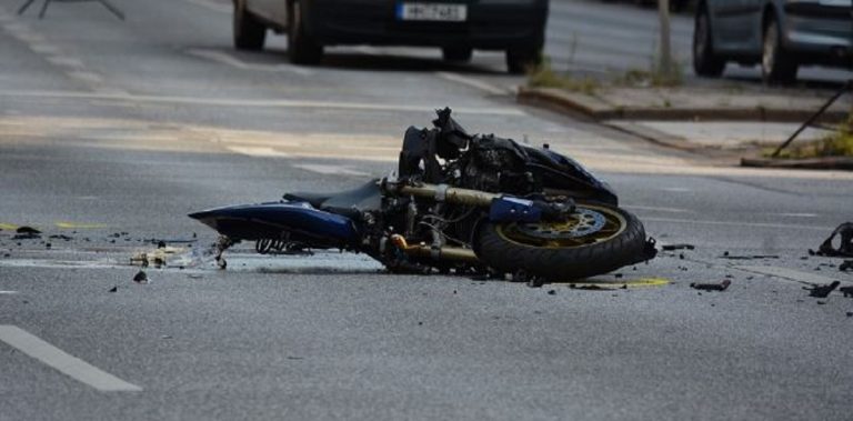 motociclista investito