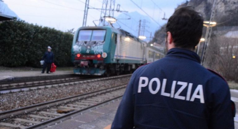polizia treno