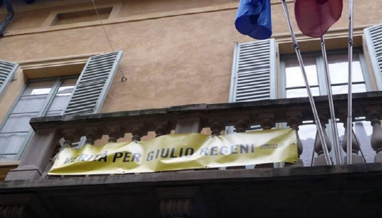 sassuolo striscione regeni
