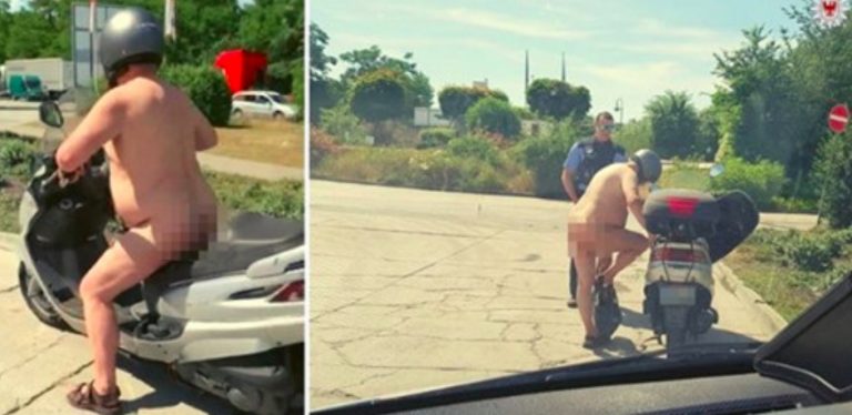 Uomo nudo scooter Berlino
