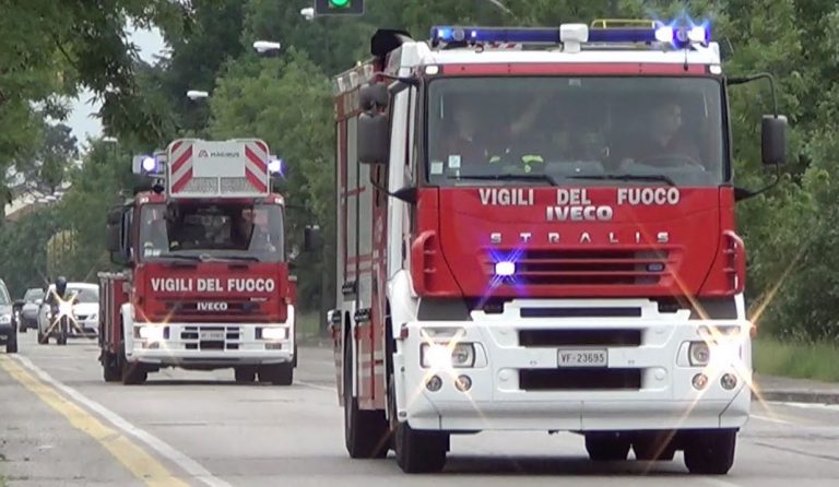 autobus in fiamme