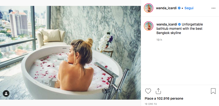 wanda nara in vasca