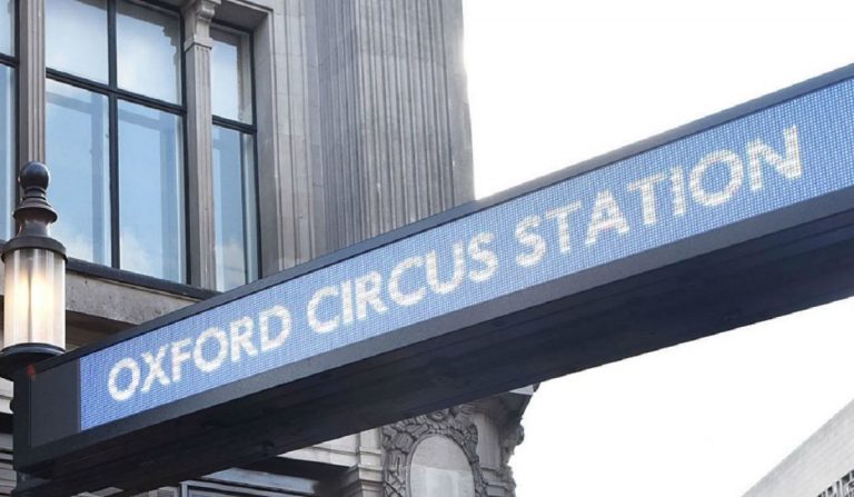 attacco gas lacrimogeni londra