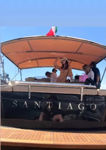 Belen Rodriguez e Stefano De Martino yacht