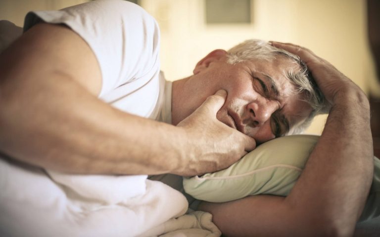 digrignhare denti nel sonno